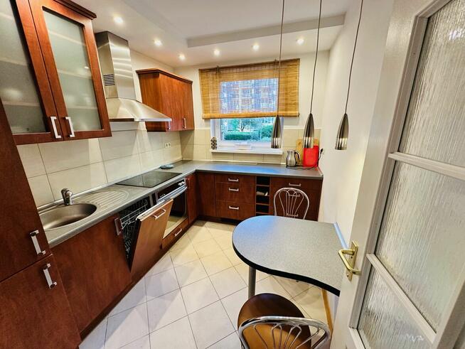 Muchobór ul Godlewskiego/ Mińska, 2.pok. kuchnia osobno