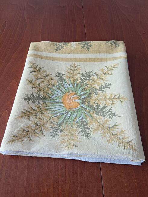 Obrus lniany biały w słoneczniki, 140 x 126