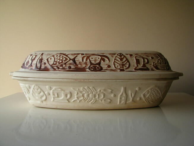 Brytfanka - garnek rzymski do pieczenia nie szkliwiony owaln