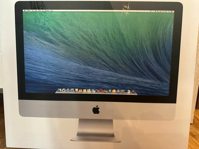 APPLE iMac 21.5” 8GB RAM , klawiatura i mysz bezprzewodowe