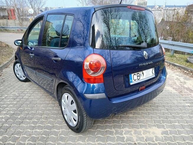 reno modus 1.6benz/2005 tylko 151tys, km, bogata wersja