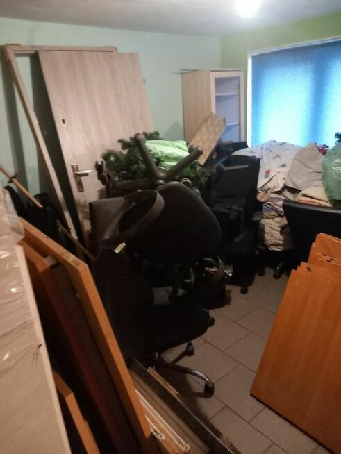 Piwnica do opróżnienia Zabki i sprzedaży zawartość
