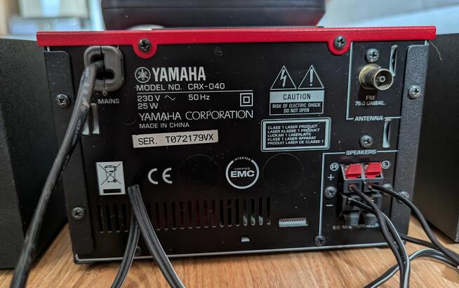 Wieża Yamaha MCR-040 (CRX-040) Czerwona | CD, USB, iPod