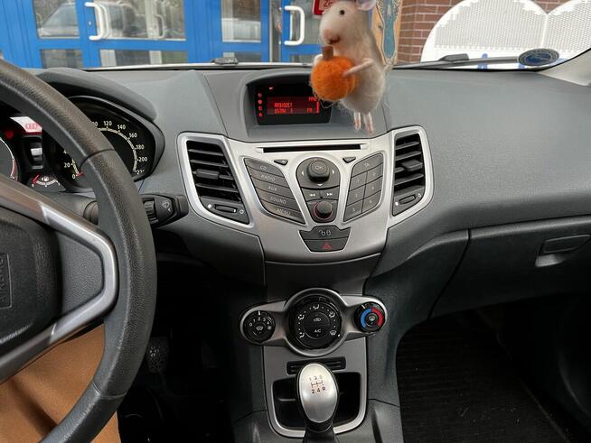 SPRZEDAM, FORD FIESTA, NISKI PRZEBIEG