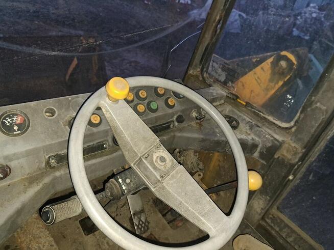 ładowarka kołowa JCB jak kramer przegubowa