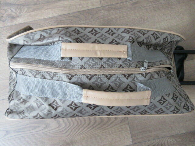 TORBY podróżne-różne