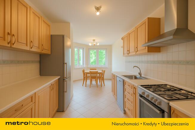 Trzypokojowe z osobną jasną kuchnią i jadalnią