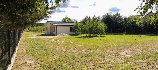 Nowy Dom parterowy Jeziorsko, Glinno Kolonia, las