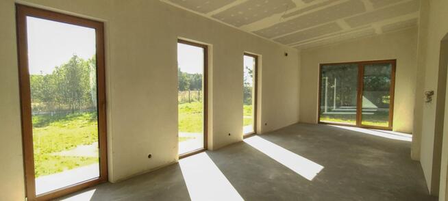 Nowy Dom parterowy Jeziorsko, Glinno Kolonia, las