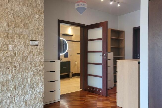 Przestronne 3-pokojowe z miejscem postojowym