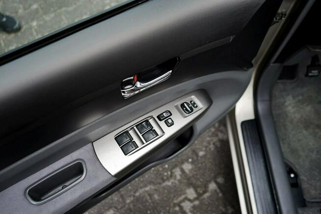 Toyota Prius 1,5 HYBRID, Klima, automat, serwis, 2005r.