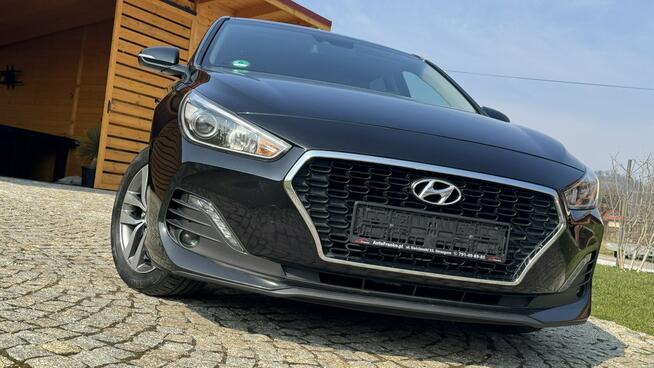 Hyundai i30 1.4 Benz 100KM z Niemiec,5 Drzwi, Alu, Grz.fotele i kier. NAVI, KAMERA