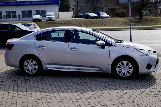 Toyota Avensis salon Polska, serwis ASO, ładne wnętrze, EURO 6