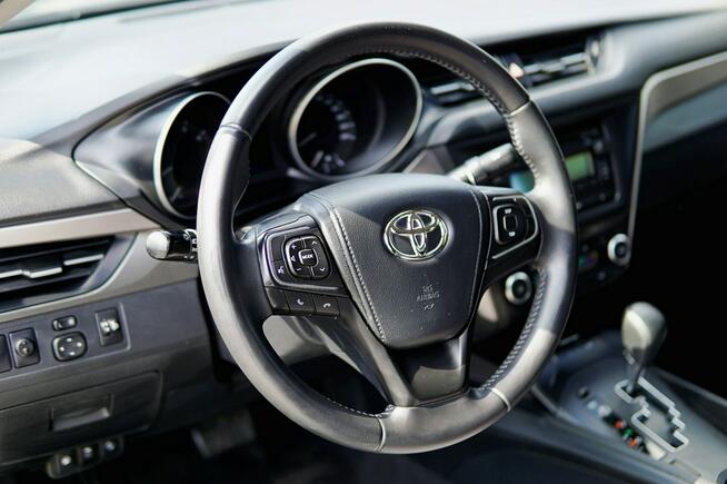 Toyota Avensis salon Polska, serwis ASO, ładne wnętrze, EURO 6