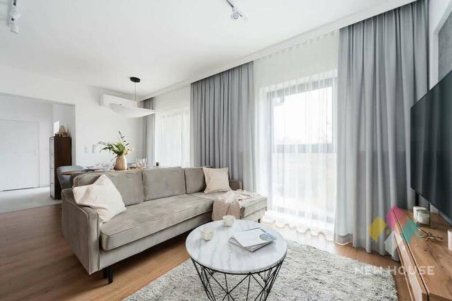 48 m2 z widokiem na J. Mikołajskie, taras 18 m2.