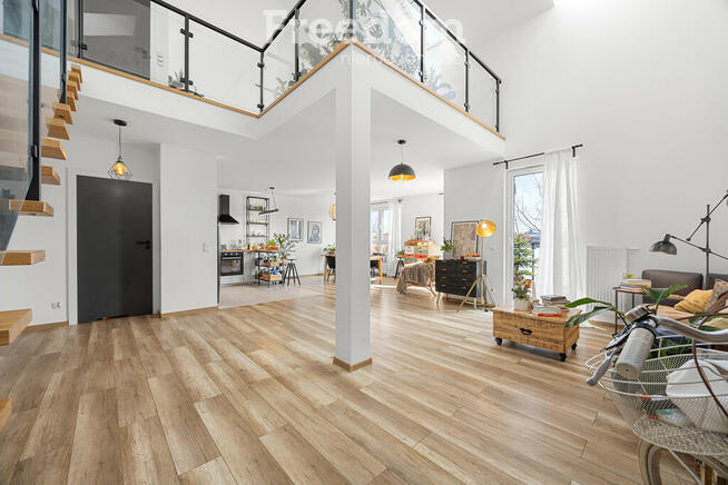 Dwupoziomowe 85 m² + antresola i 2 balkony