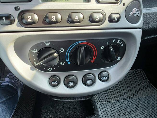 Ford KA 1.3 Benzyna 60 KM, Klimatyzacja, Lakier Metalik, Radio CD