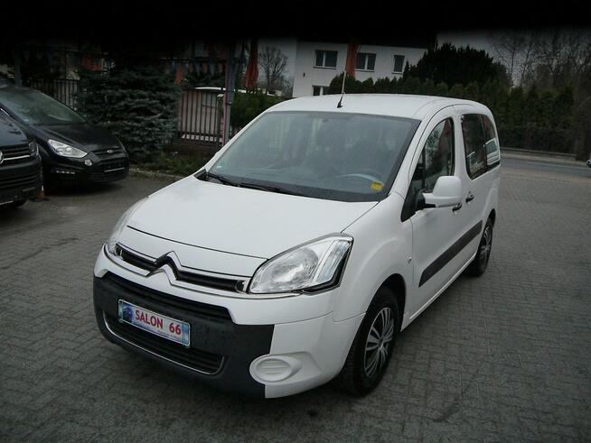 Citroen Berlingo 1.6mpi Multispace Stan b.dobry bezwypadkowy z Niemiec Gwarancja 12mcy