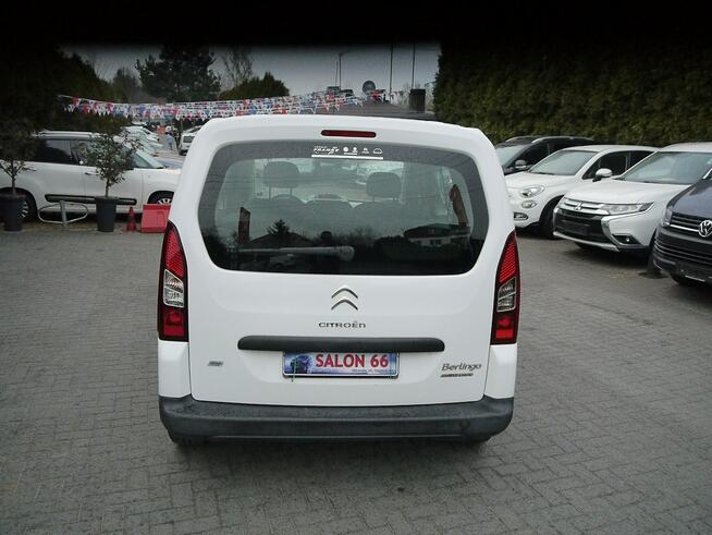 Citroen Berlingo 1.6mpi Multispace Stan b.dobry bezwypadkowy z Niemiec Gwarancja 12mcy