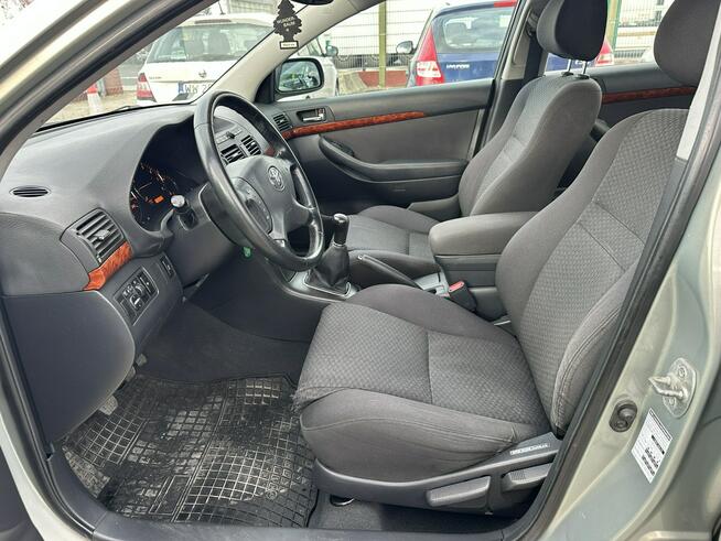 Toyota Avensis 2.0 benzyna/Bogata wersja/Historia serwisowa/Zamiana/Kredyt