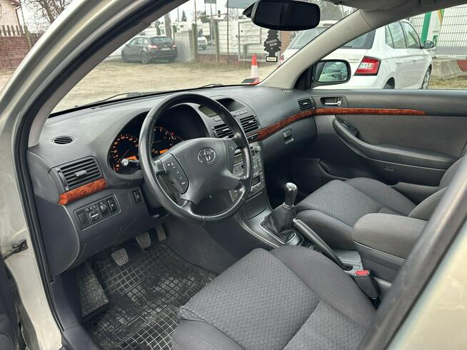Toyota Avensis 2.0 benzyna/Bogata wersja/Historia serwisowa/Zamiana/Kredyt