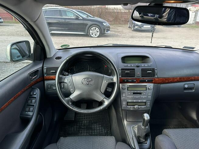 Toyota Avensis 2.0 benzyna/Bogata wersja/Historia serwisowa/Zamiana/Kredyt