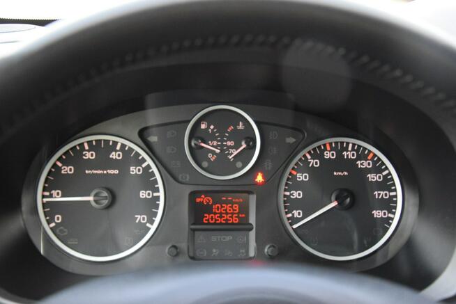 Citroen Berlingo 1.6HDI 2018r/ Serwis/ Panorama/ Klimatronik/ 5-Osobowy/ Sprowadzony