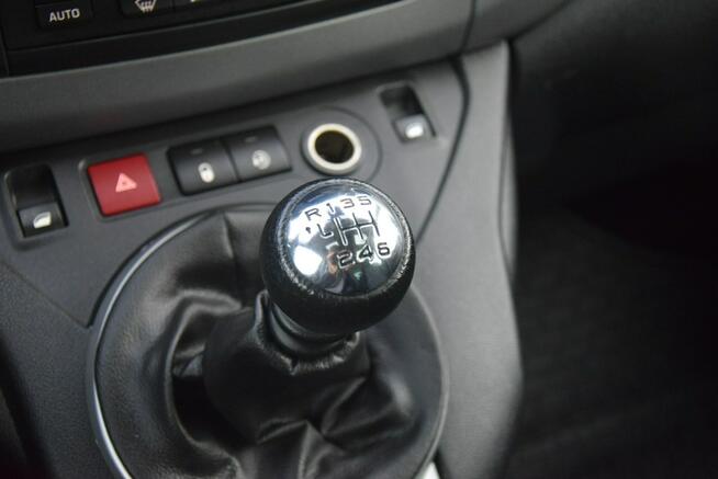 Citroen Berlingo 1.6HDI 2018r/ Serwis/ Panorama/ Klimatronik/ 5-Osobowy/ Sprowadzony