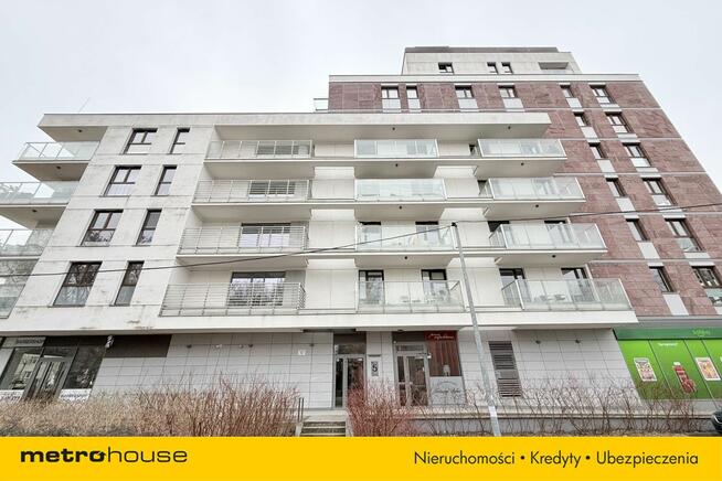 Witryna + duży ruch pieszych, lokal 35 m²