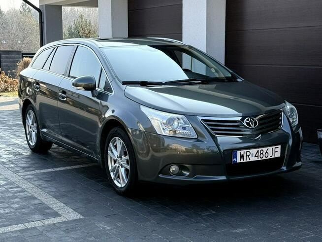 Toyota Avensis 2.0B 152KM Navi Kamera Cofania Dobry Stan