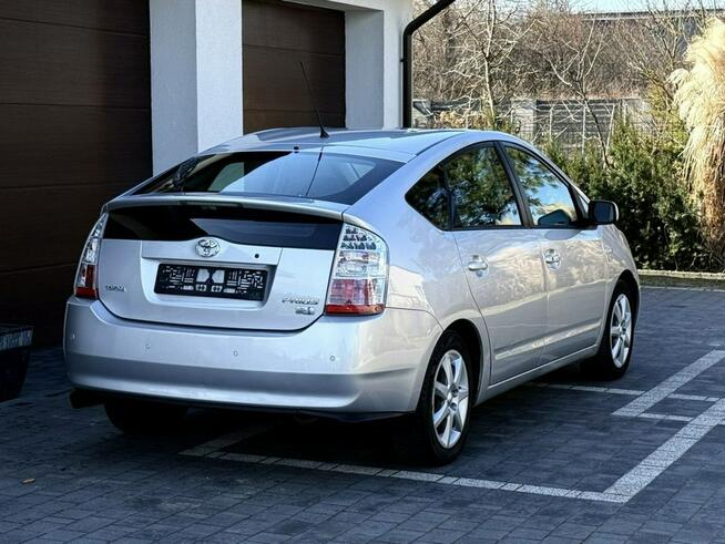 Toyota Prius 1.5 HSD Navi Hands Free JBL