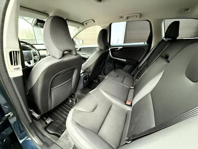 Volvo XC 60 2.0D4 181KM Blis As.Pasa Grz.Fotele Pamięć Klapa Webasto