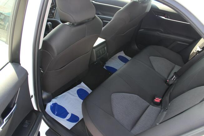 Toyota Camry 2.5 Hybrid e-CTV Comfort F-vat Kamera netto 75528 PLN Gwarancja