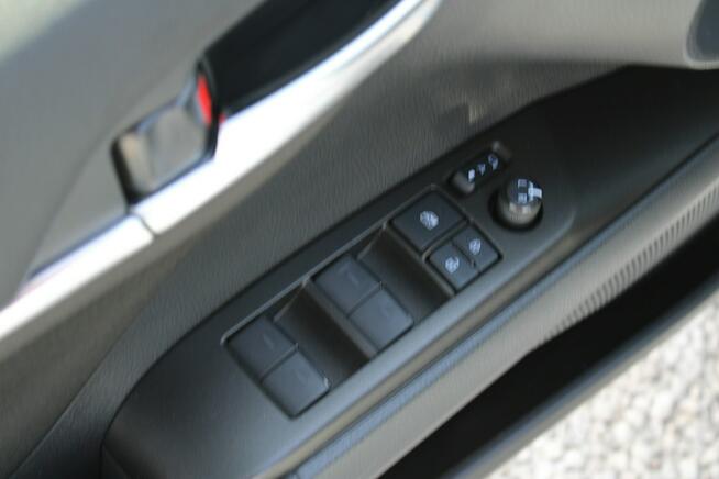 Toyota Camry 2.5 Hybrid e-CTV Comfort F-vat Kamera netto 75528 PLN Gwarancja