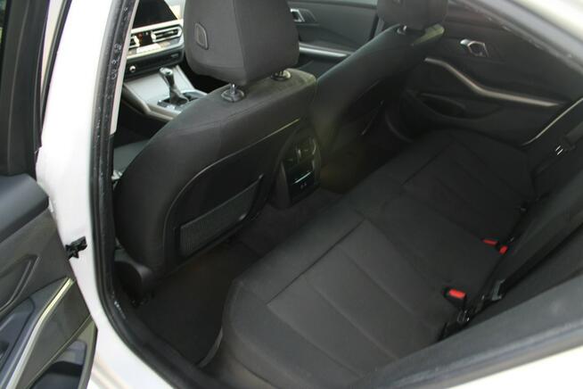 BMW 318 Salon Polska 156HP Gwarancja