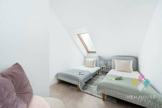 4 pok. 67,3 m2 z przy J. Mikołajskim, taras 10 m2.