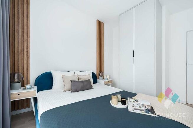 4 pok. 67,3 m2 z przy J. Mikołajskim, taras 10 m2.