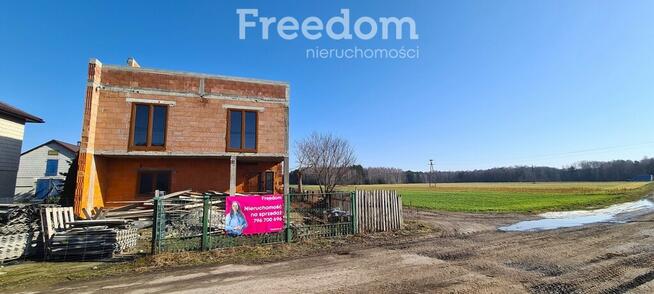 Nowoczesny dom jednorodzinny pod lasem