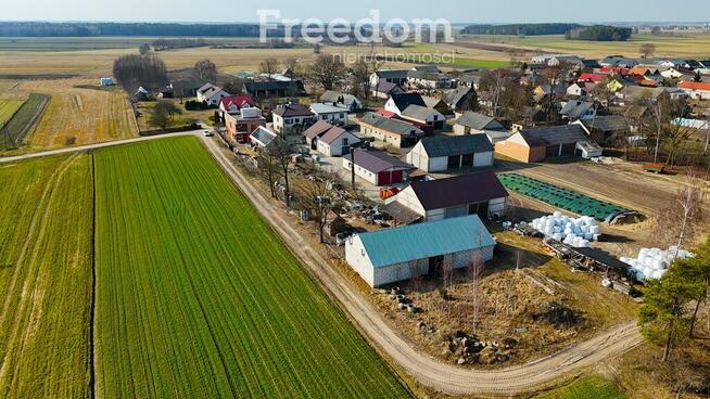 Nowoczesny dom jednorodzinny pod lasem