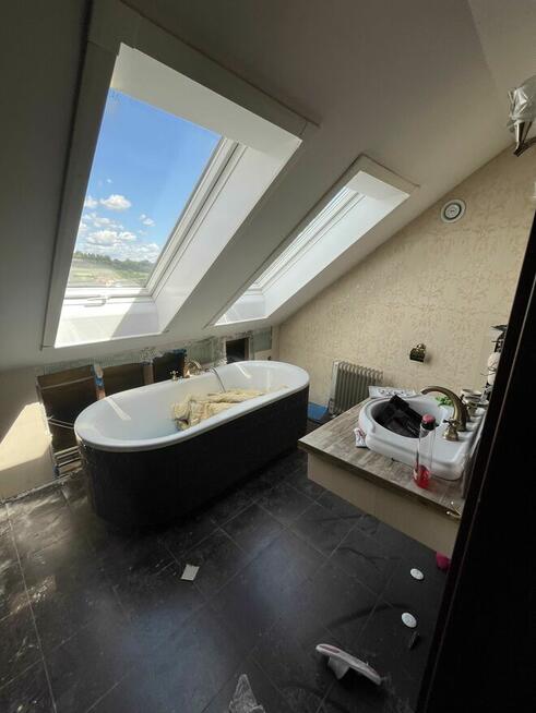 Syndyk sprzeda dom jednorodzinny i działkę