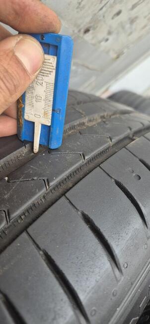 opony lato 23r. 215/60/17.6mm,kpl.bez wad.