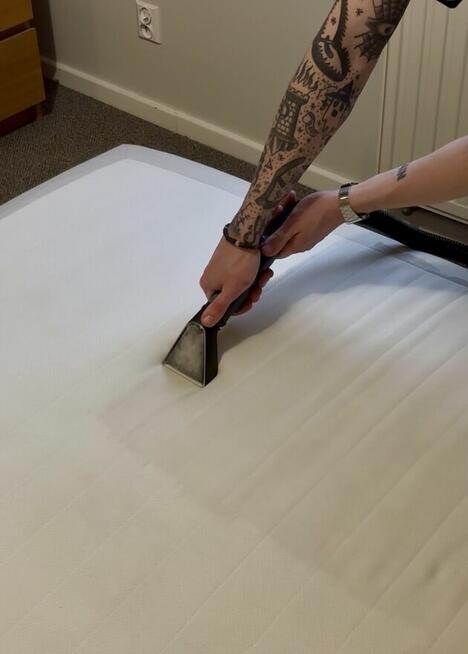 Pranie kanap, tapicerki, siedzeń samochodowych