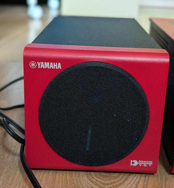 Wieża Yamaha MCR-040 (CRX-040) Czerwona | CD, USB, iPod