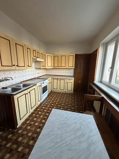 Dom 1 km od strefy 6 pokoi garaż gratis