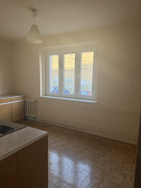 Dom 1 km od strefy 6 pokoi garaż gratis