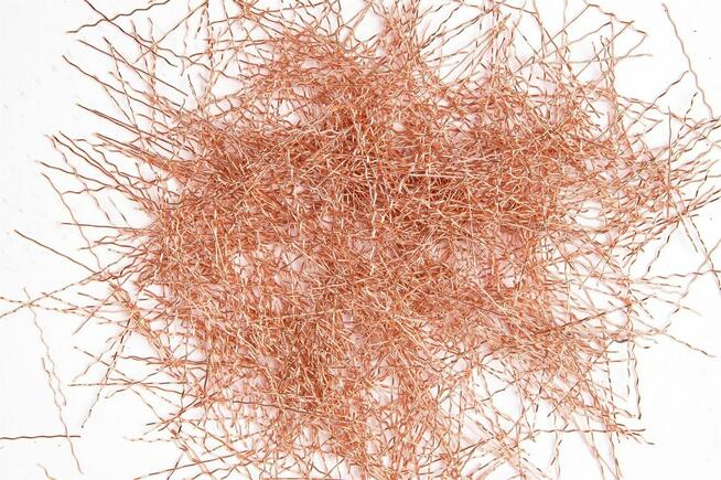 WŁÓKNA STALOWE i POLIMEROWE DO BETONU – DOSTAWA GRATIS