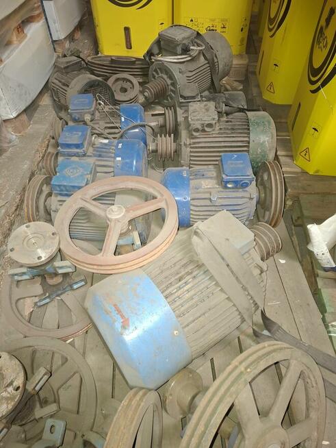 ZESTAW SILNIKÓW ELEKTRYCZNYCH 3-FAZOWYCH + KOŁA PASOWE