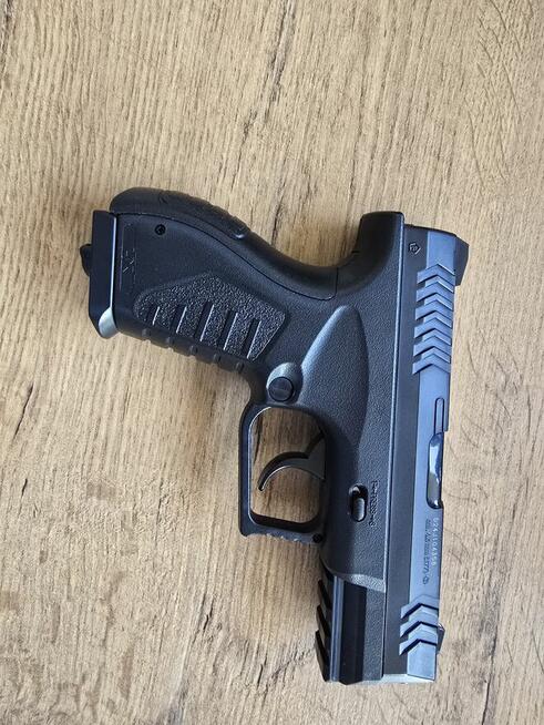 Sprzedam wiatrówkę Umarex XBG