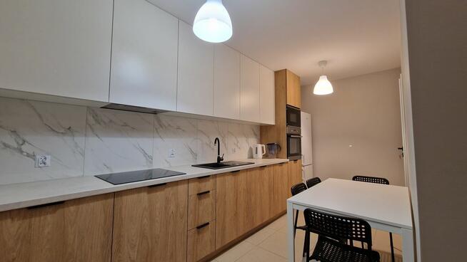 wynajmę w centrum Krakowa DUŻY POKÓJ przy al. Kijowskiej 24