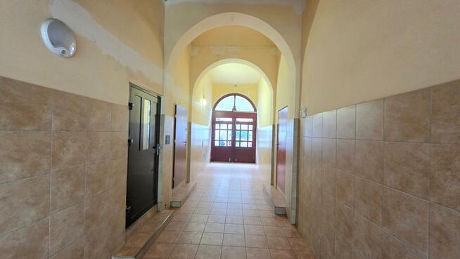 Odrestaurowana kamienica, 2 pok. I piętro